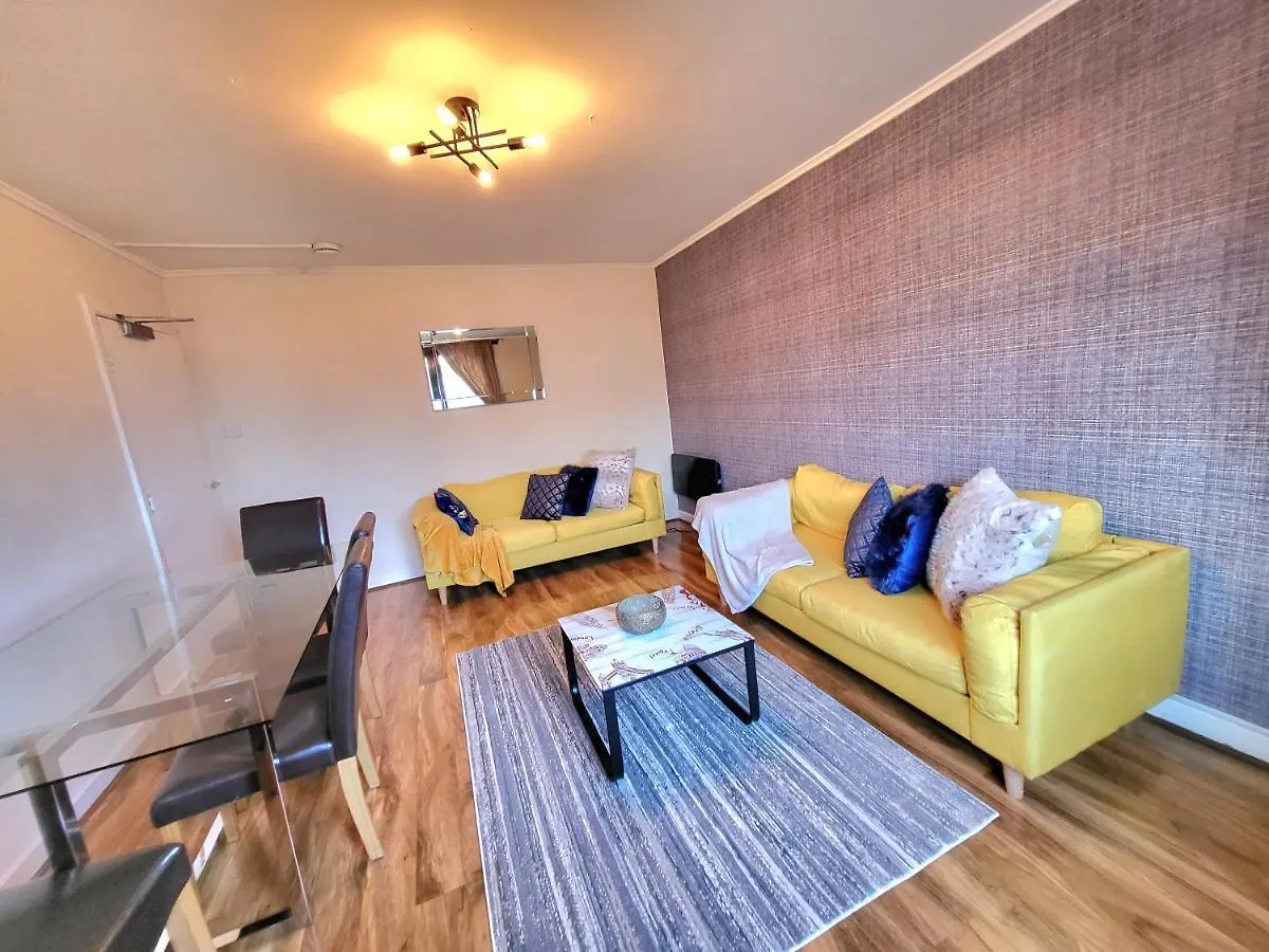 3 Bedroom Aprtmt At Sensational Stay Serviced Accommodation Aberdeen- Froghall Avenue United Kingdom