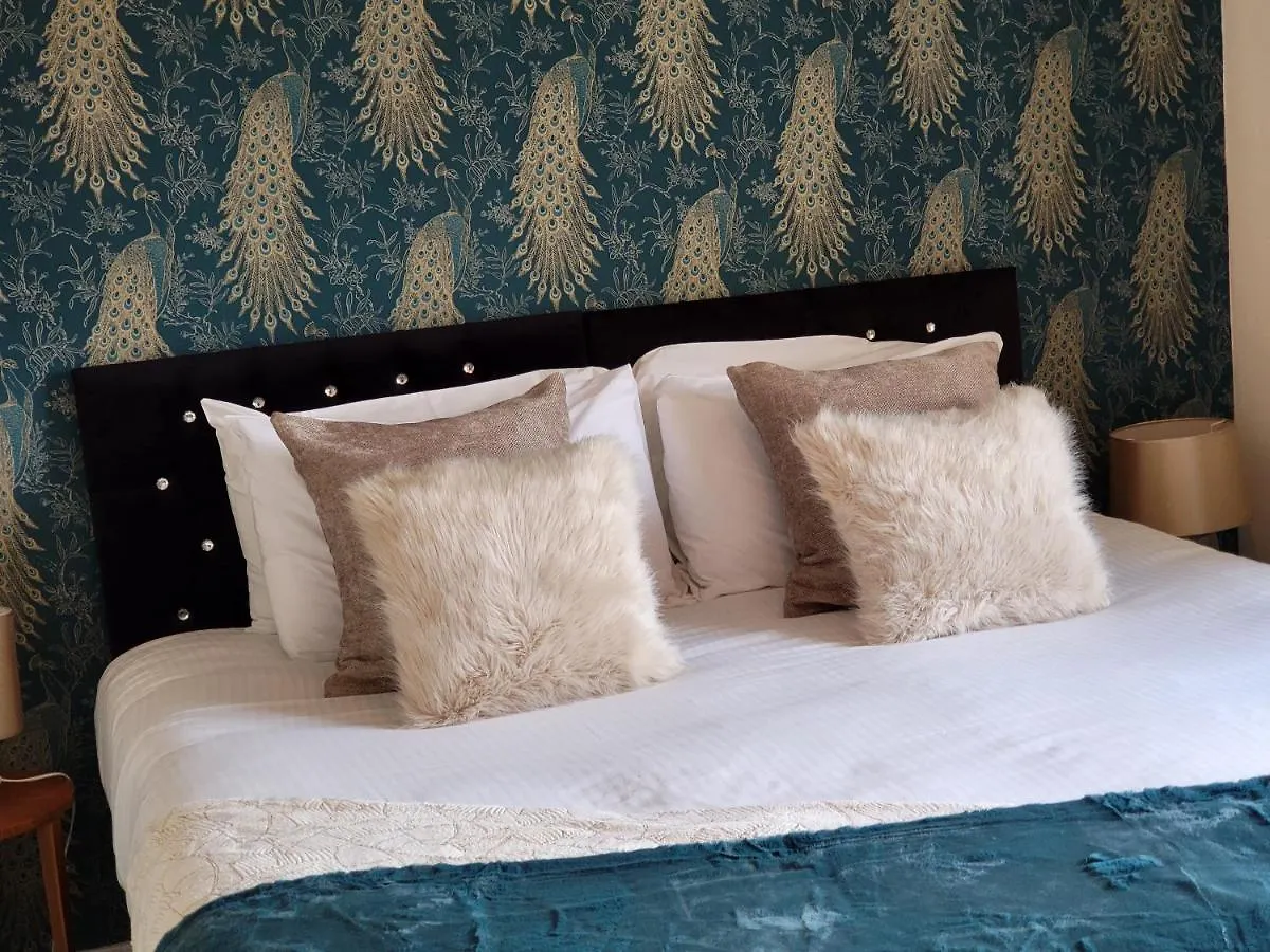 3 Bedroom Aprtmt At Sensational Stay Serviced Accommodation Aberdeen- Froghall Avenue United Kingdom