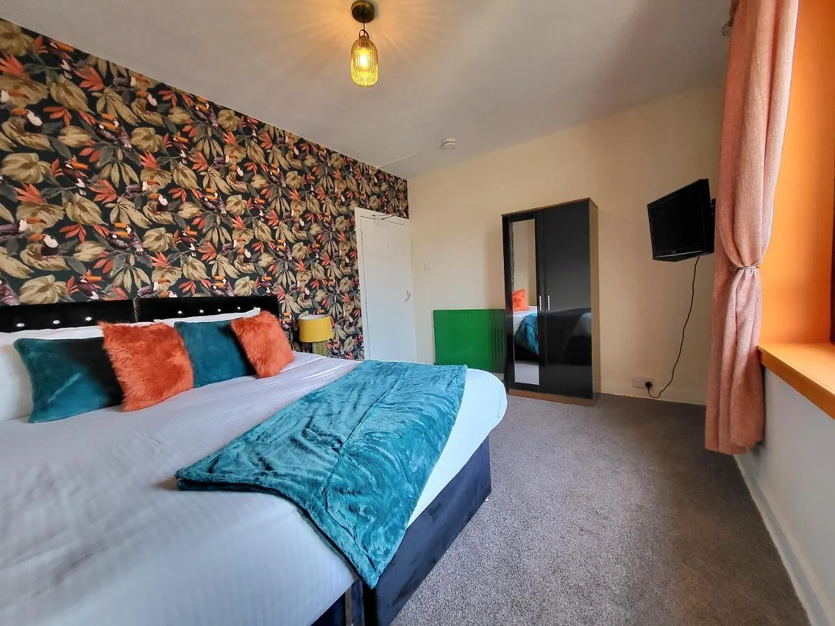 Apartment 3 Bedroom Aprtmt At Sensational Stay Serviced Accommodation Aberdeen- Froghall Avenue United Kingdom