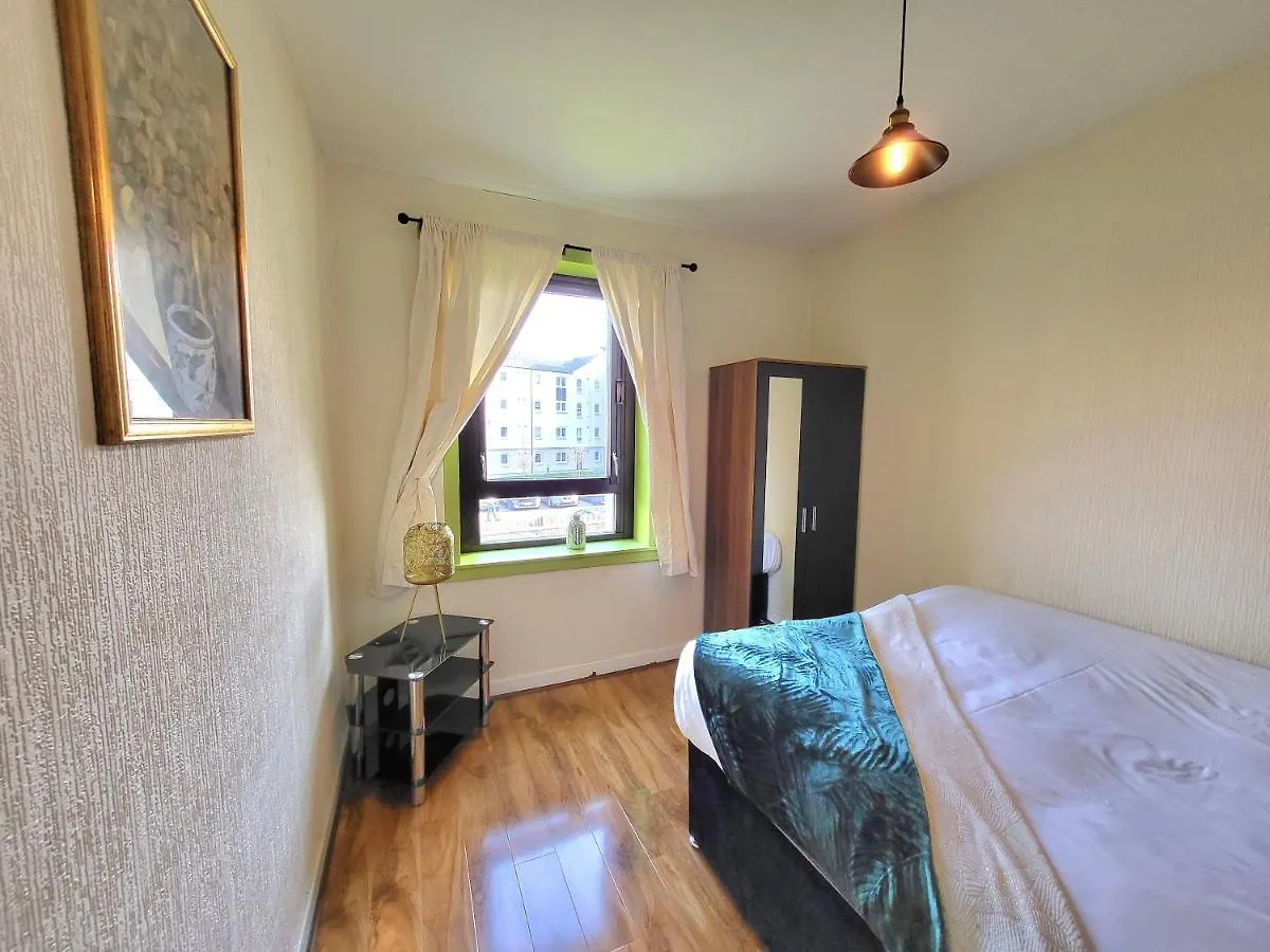 3 Bedroom Aprtmt At Sensational Stay Serviced Accommodation Aberdeen- Froghall Avenue 0*, Aberdeen